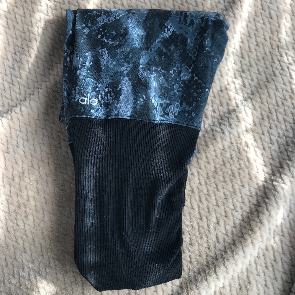 legging - Picture 2 of 3